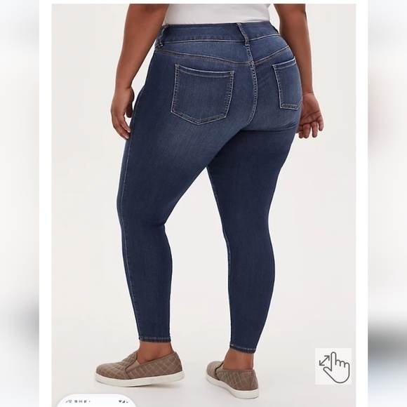 Torrid jeans, super stretch, high waist, skinny | plus size 26 tall - Picture 3 of 12